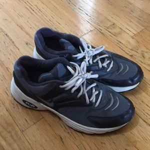 Navy Blue Nike Air athletic shoes size 10
